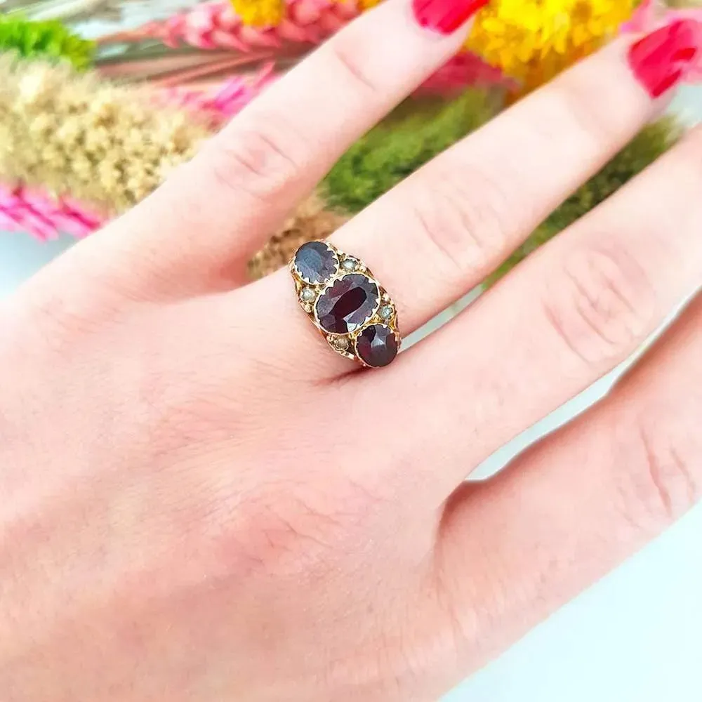 Antique Edwardian 1912 Garnet 9ct Yellow Gold Ring