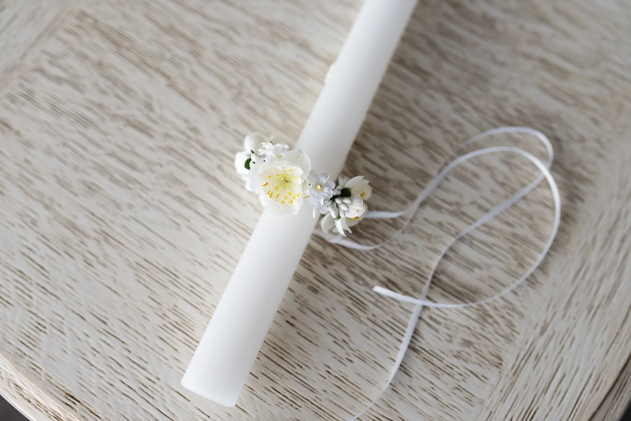 Communion candle flower wreath