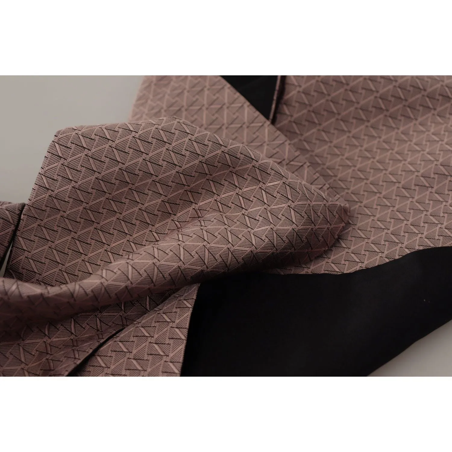 Dolce & Gabbana Elegant Silk Fringed Men's Scarf in Pink