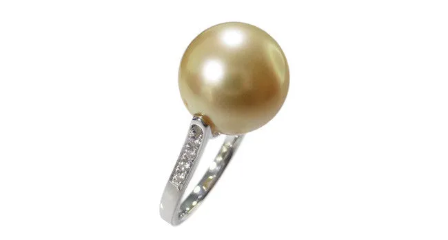 Golden South Sea Pearl Ring with Diamond