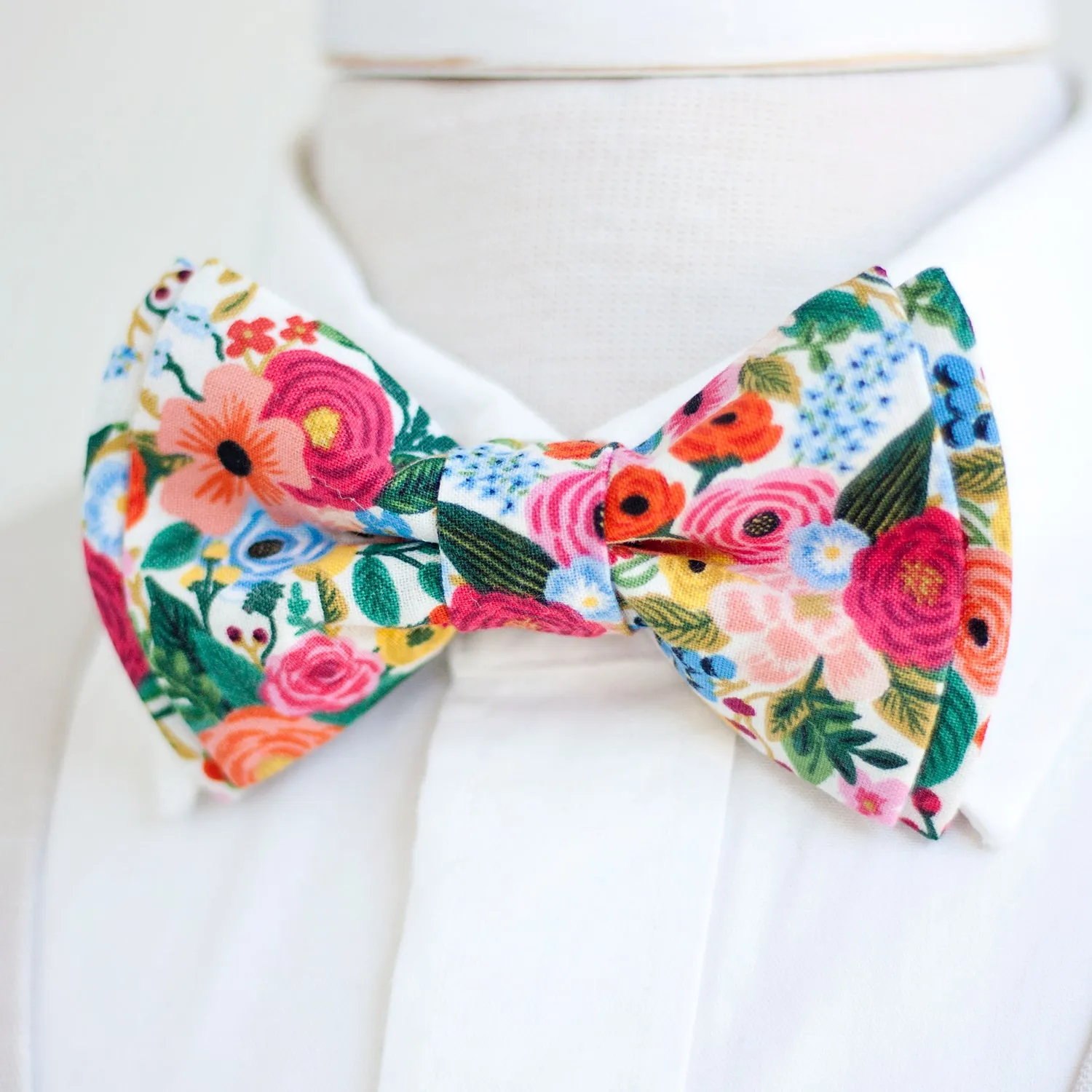 Men's Necktie / Petite Garden Party In Cream