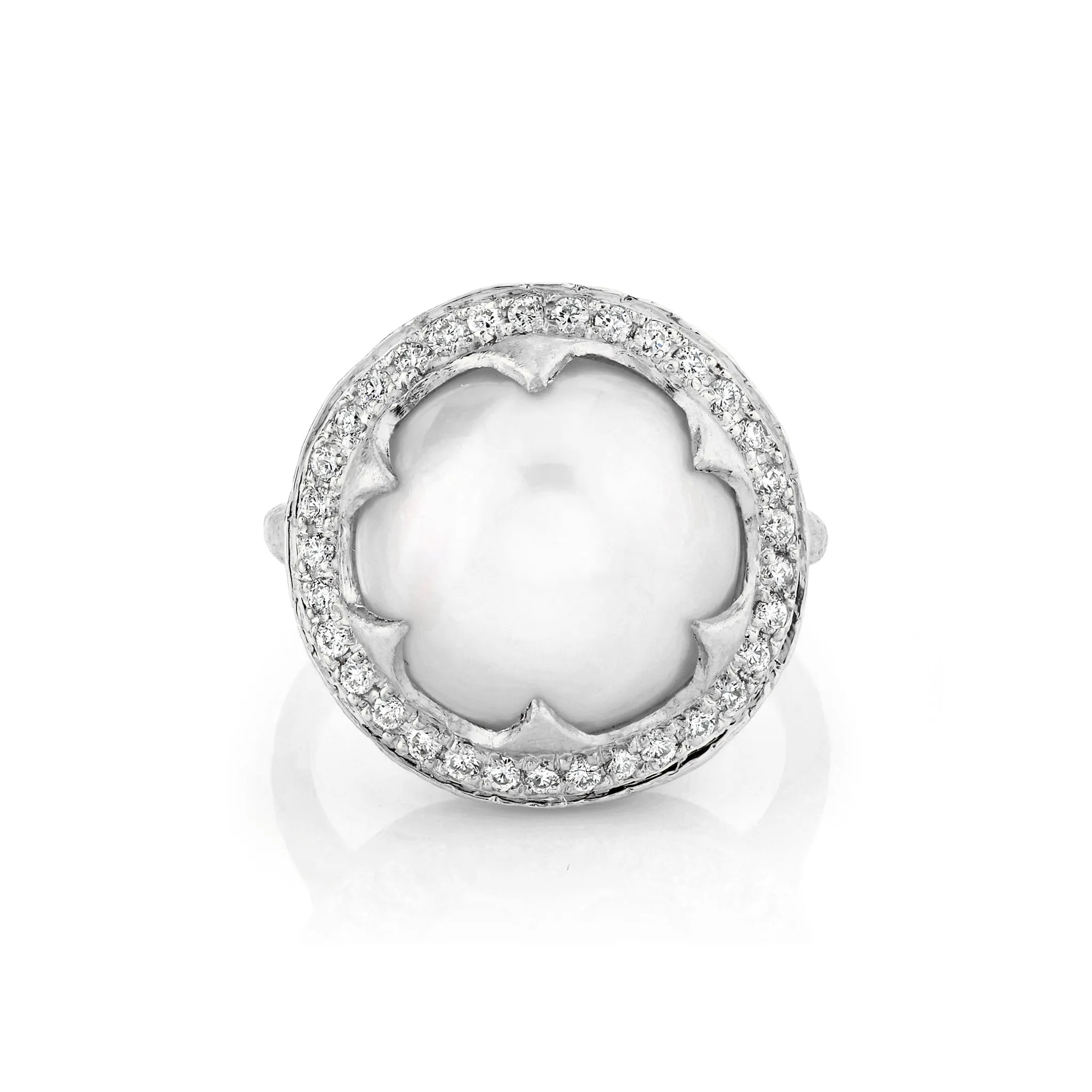 Queen Saturn Pearl Ring