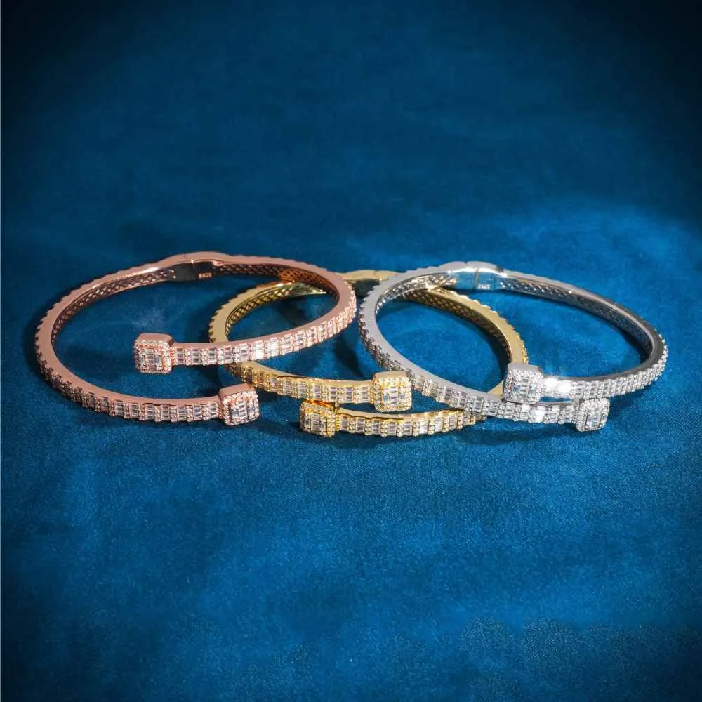 Thin Baguette Bangle Bracelet 14K Gold