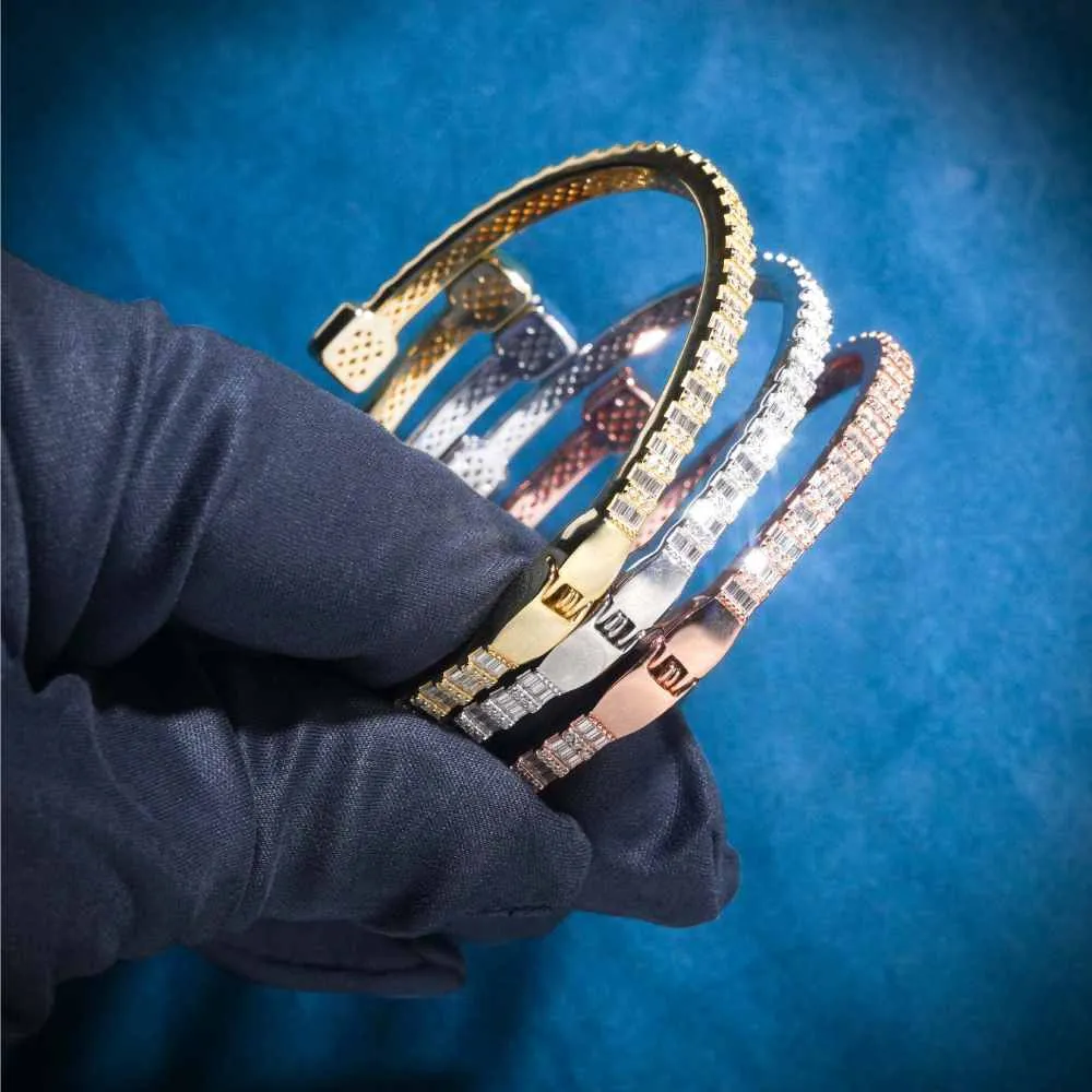 Thin Baguette Bangle Bracelet 14K Gold